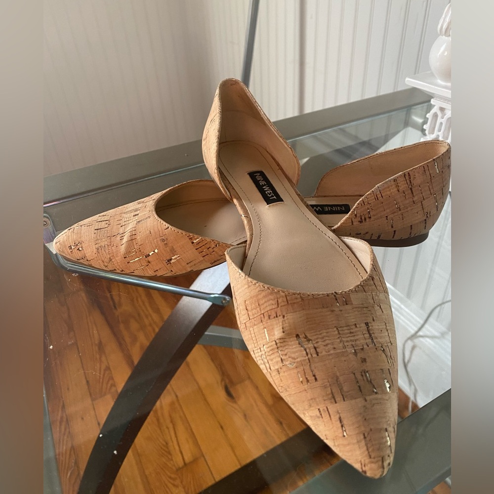 Nine West Pointed Flats. “Women’s starship5 cork upper”